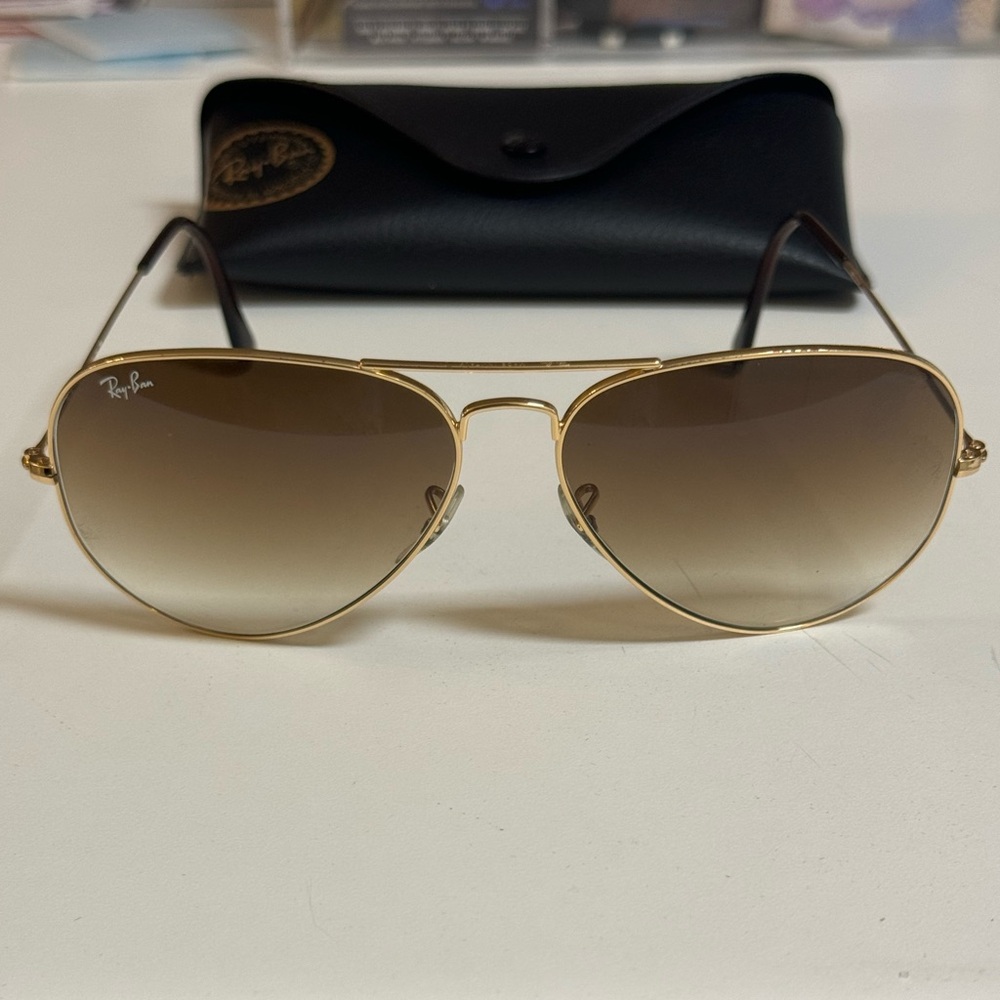 Ray Ban Aviator Gradient RB3025 001/51 55-14 Sunglasses.